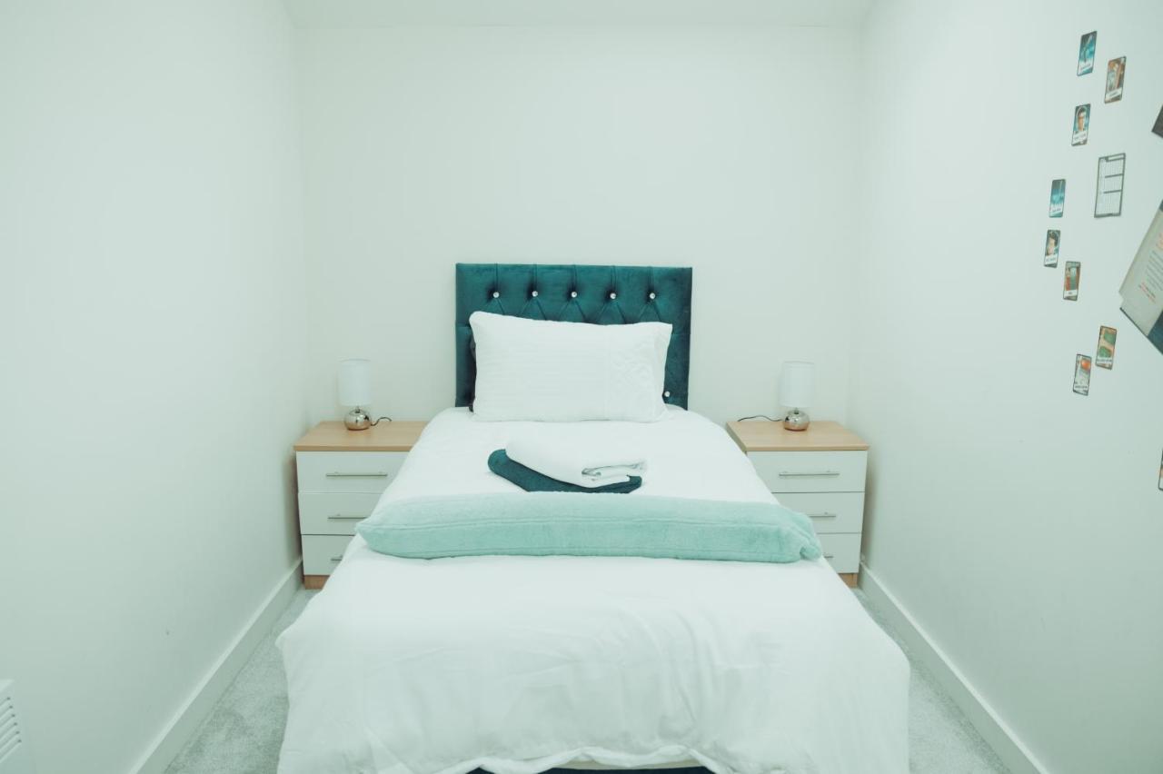 Bv Rare 3 Bedrooms At Conditioning House Bradford Perfect For Contractors Esterno foto